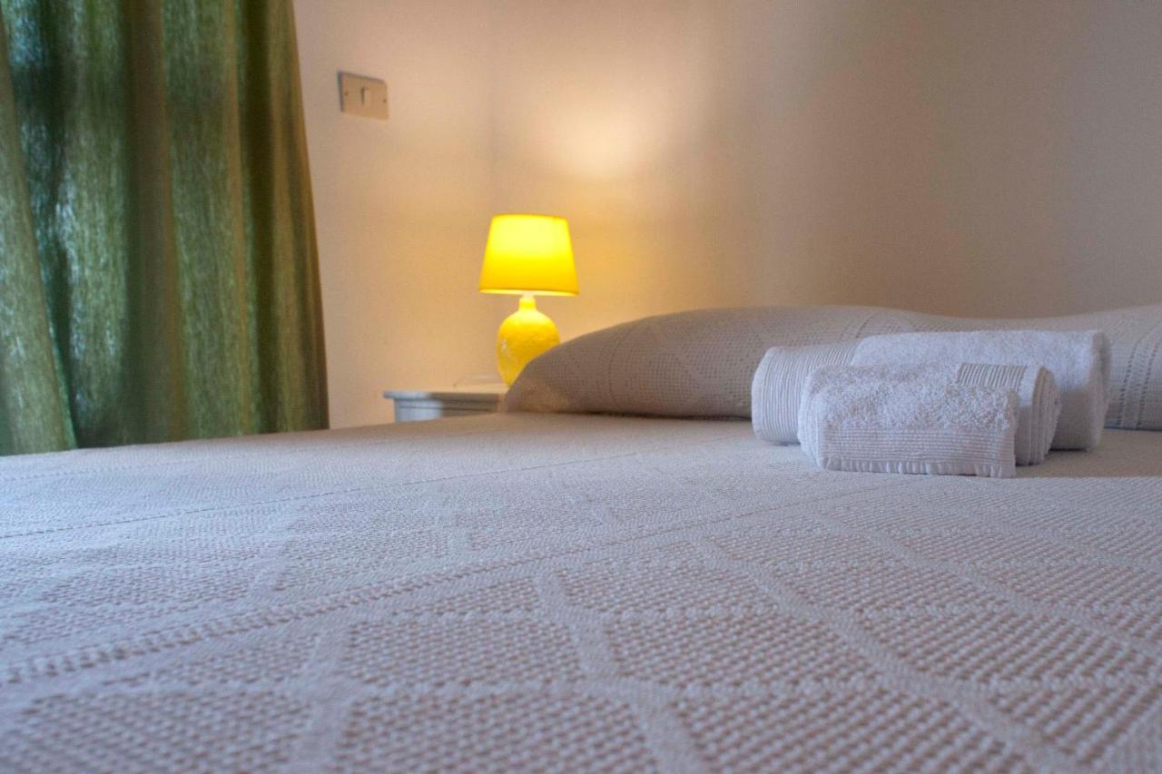Mara'S House, 10 Minuti A Piedi Dal Centro, Parcheggio Privato Taormina Ngoại thất bức ảnh