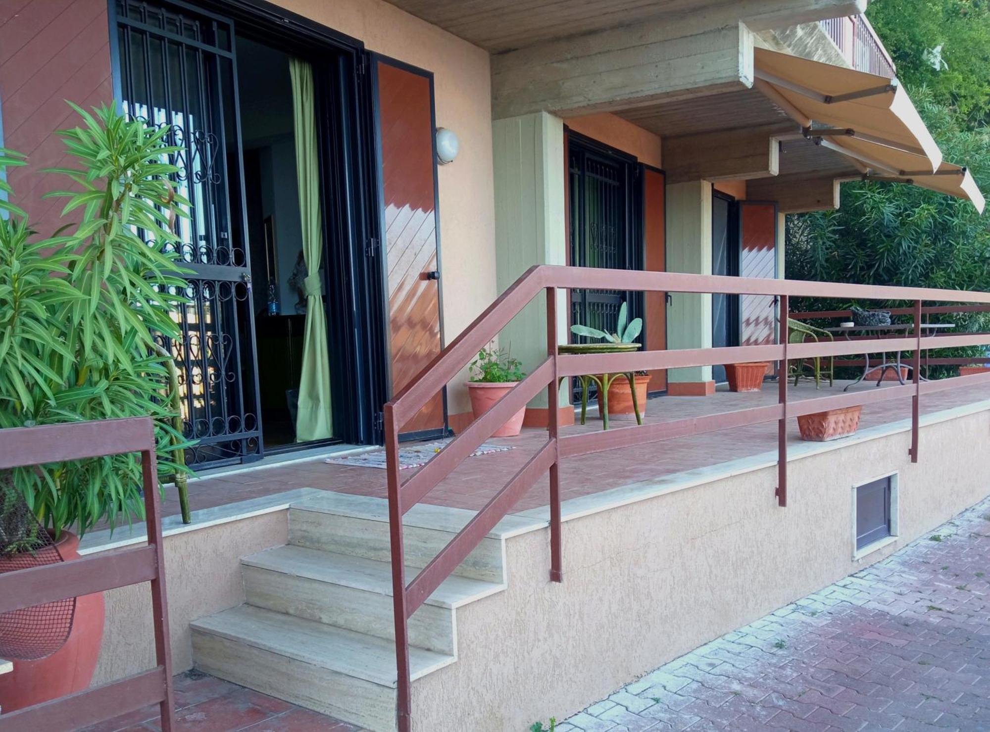 Mara'S House, 10 Minuti A Piedi Dal Centro, Parcheggio Privato Taormina Ngoại thất bức ảnh
