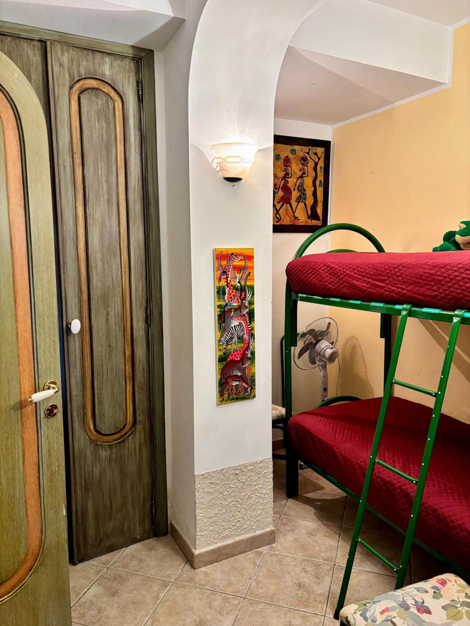 Mara'S House, 10 Minuti A Piedi Dal Centro, Parcheggio Privato Taormina Ngoại thất bức ảnh